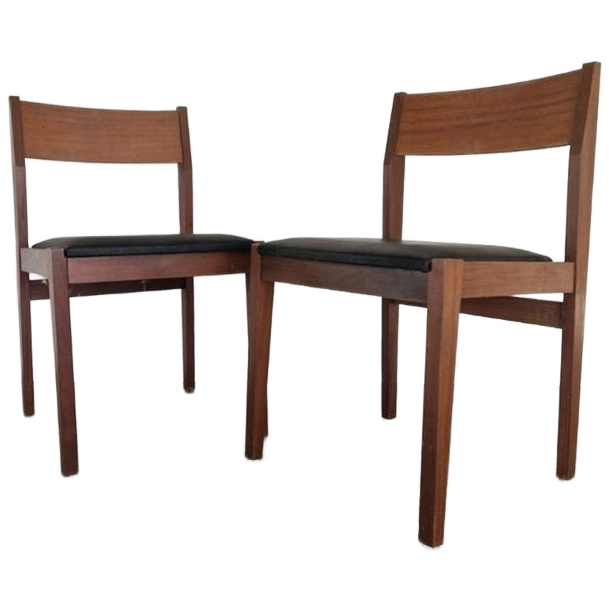Een Paar Vintage Teakhouten Stoelen Met Zwart Skai Leer image 1