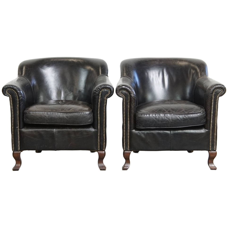 Leuke En Stoere Set Van 2 Zwarte, Generfde, Rundleren Armchairs Met Een Mooie Vormgeving image 1