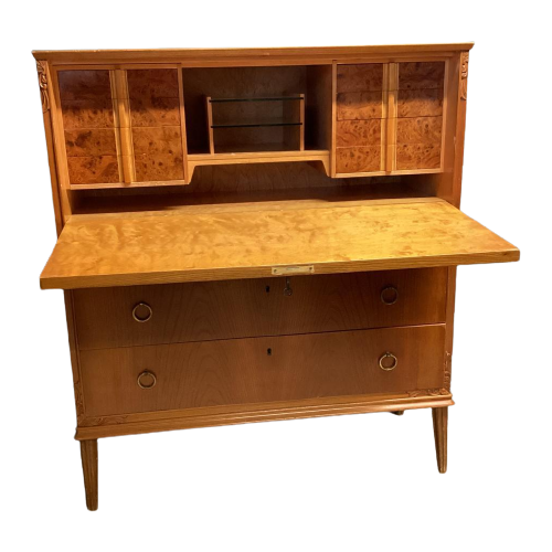 Bekijk Secretaire op Reliving 🤩