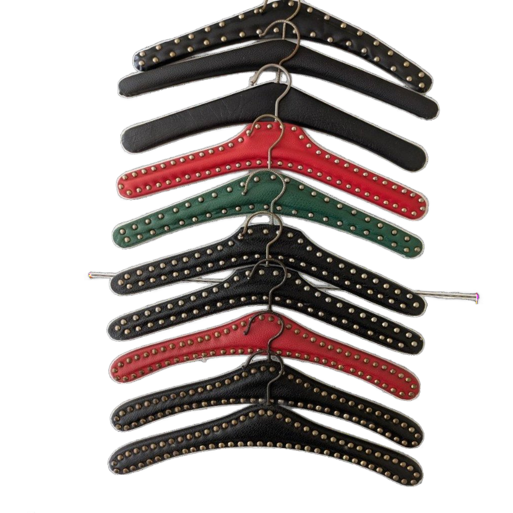 Kleerhangers image 1