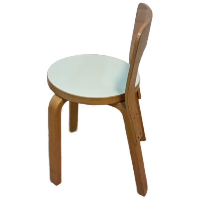 Aalvar Aalto Children Chair 65 image 1