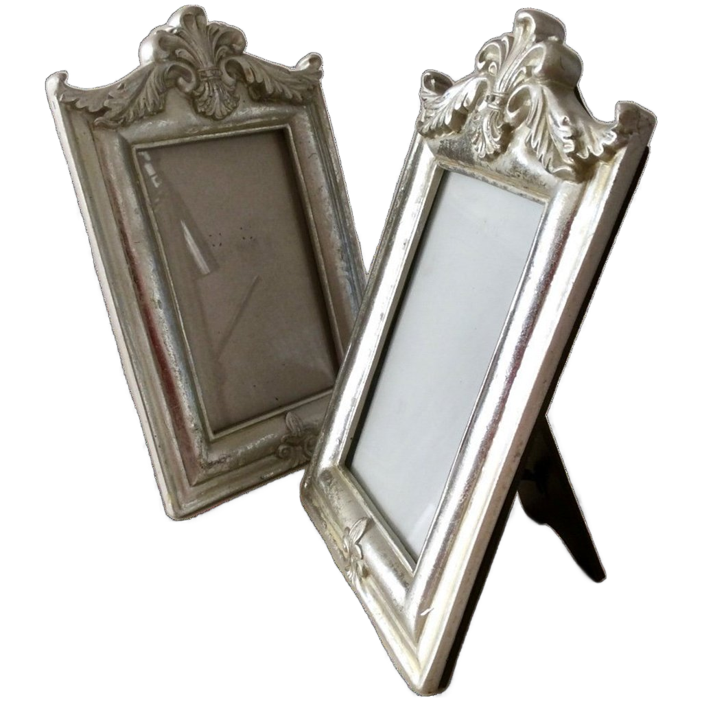 2x Mooie Zilverkleurige Brocante , Barokstijl Houten Lijsten Met Glas image 1