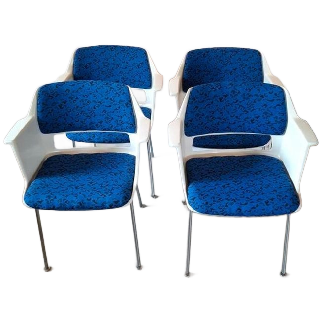 4 + 1 Vintage Gispen 2225 Stoelen image 1