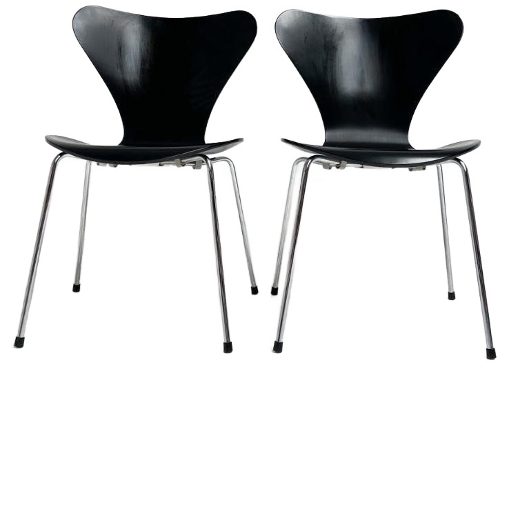 Set Van 2 Model 3107 Stoelen Van Arne Jacobsen, 1990's image 1
