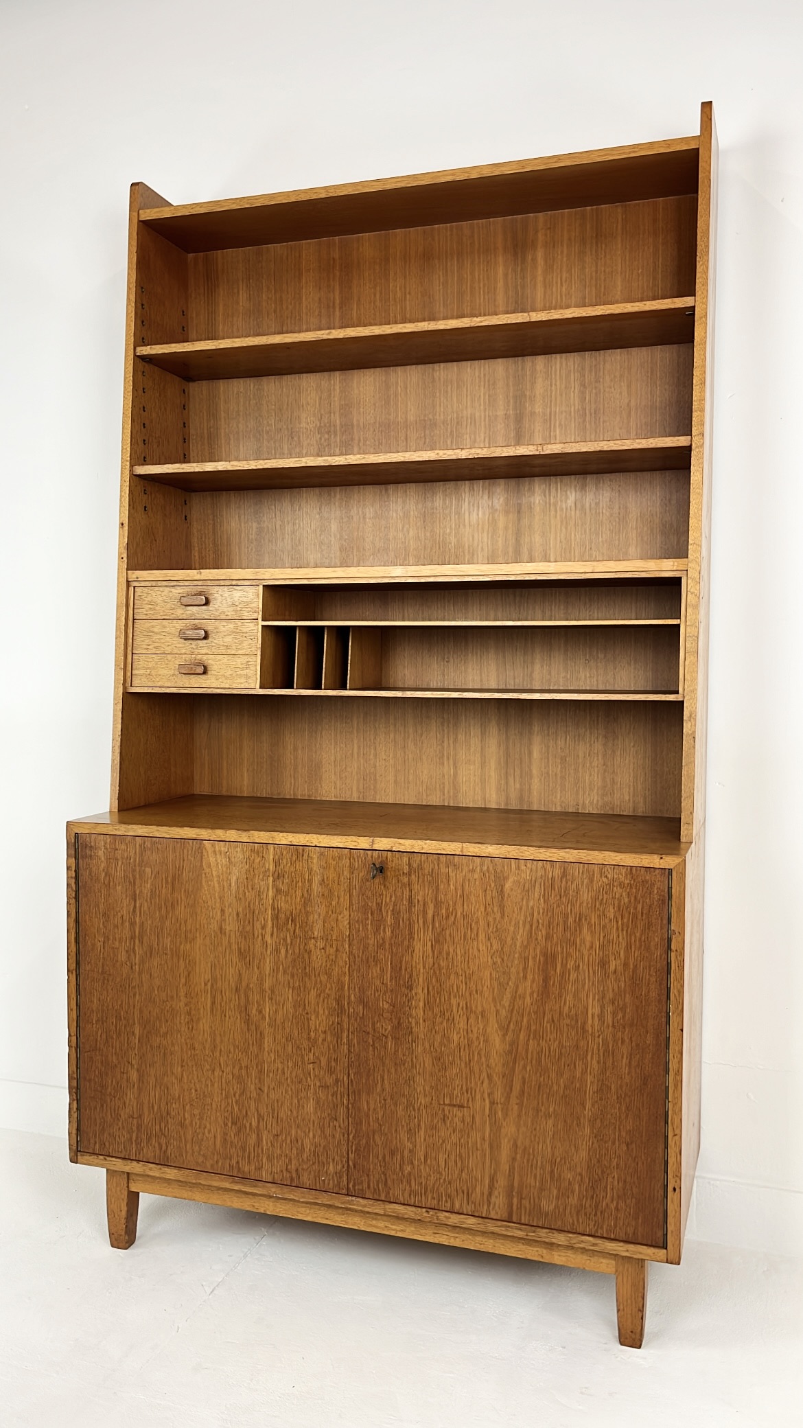 Fineren Box Boekenkast Hout Brown bij Reliving