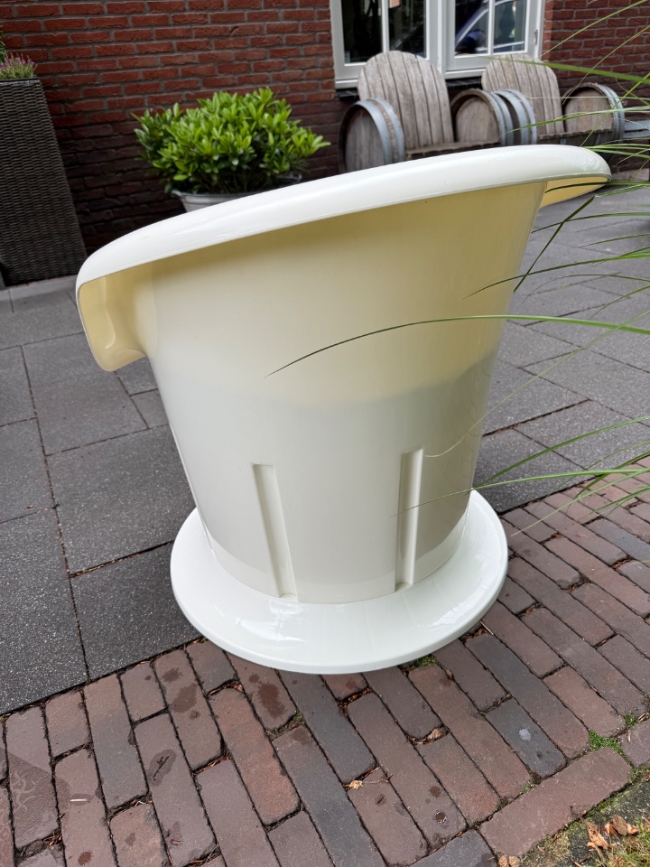 IKEA Poptorp Stoel Wit Met Zwart Kussen image 17