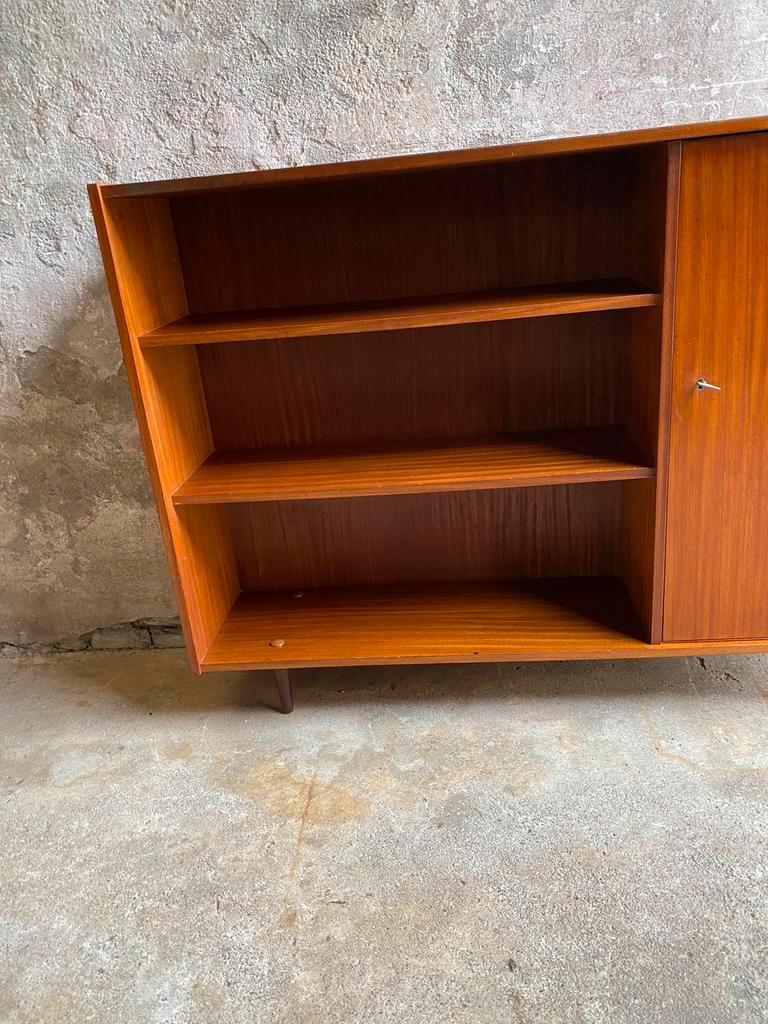 Bekijk Teak Mid Century Kast Mid Board , Jaren 60 op Reliving 🤩