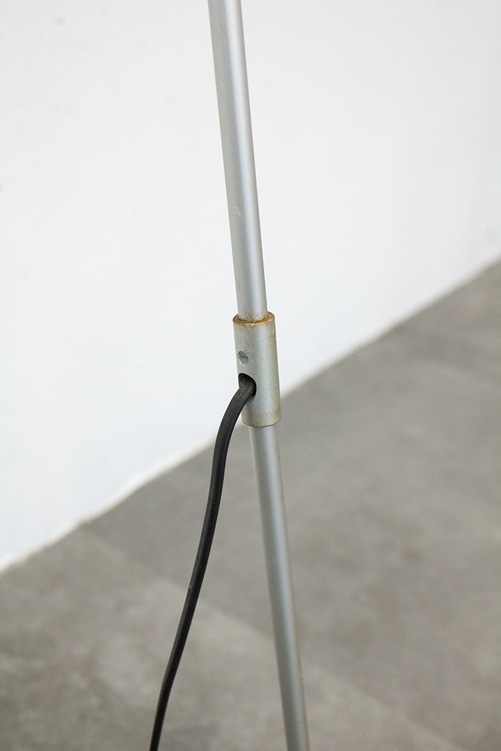Set Van 2 ‘lazy’ Goods Leunlampen Door Chris Slutter image 7
