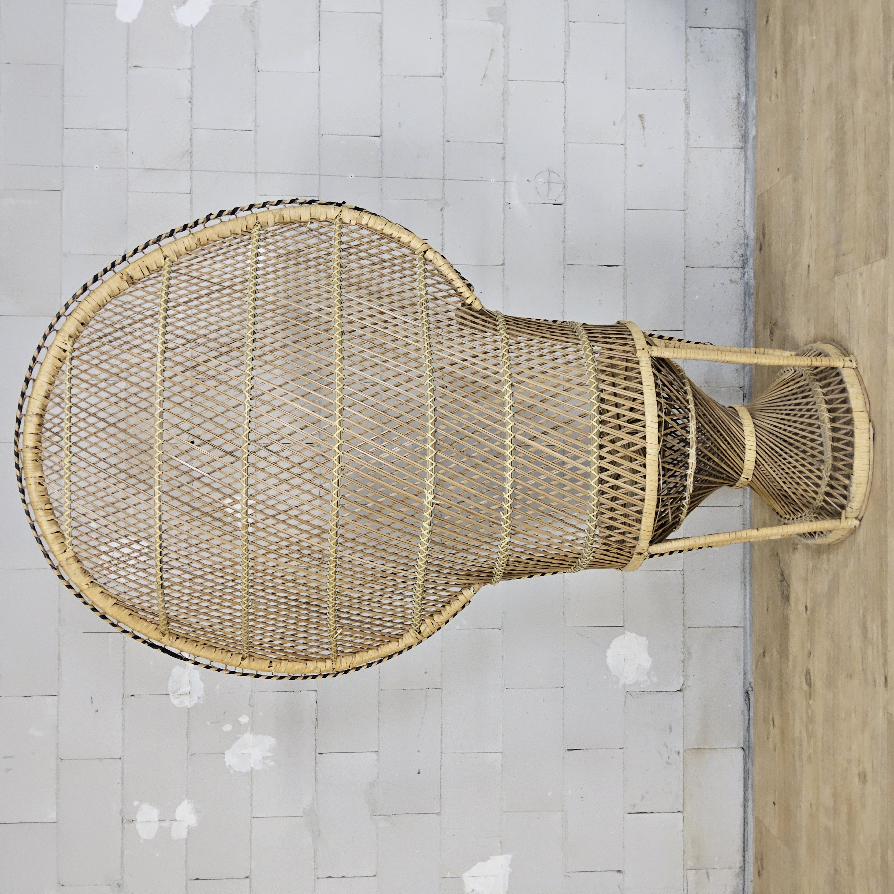 Vintage Rotan Peacock Chair Emmanuelle / Pauwen Stoel (h150cm) image 5