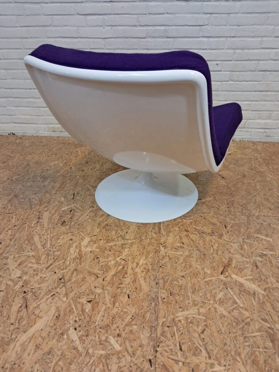 Artifort 975 Lounge Chair Harcourt image 6