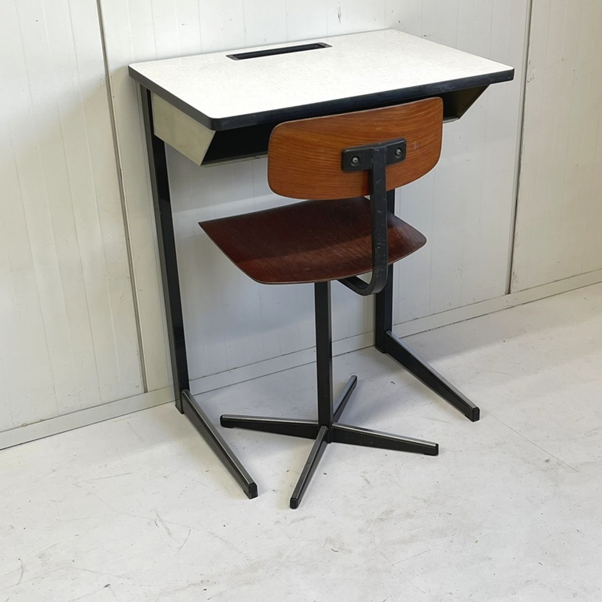 Vintage Marko Schoolsetje Tafel Lessenaar & Stoel Hoog Model image 3