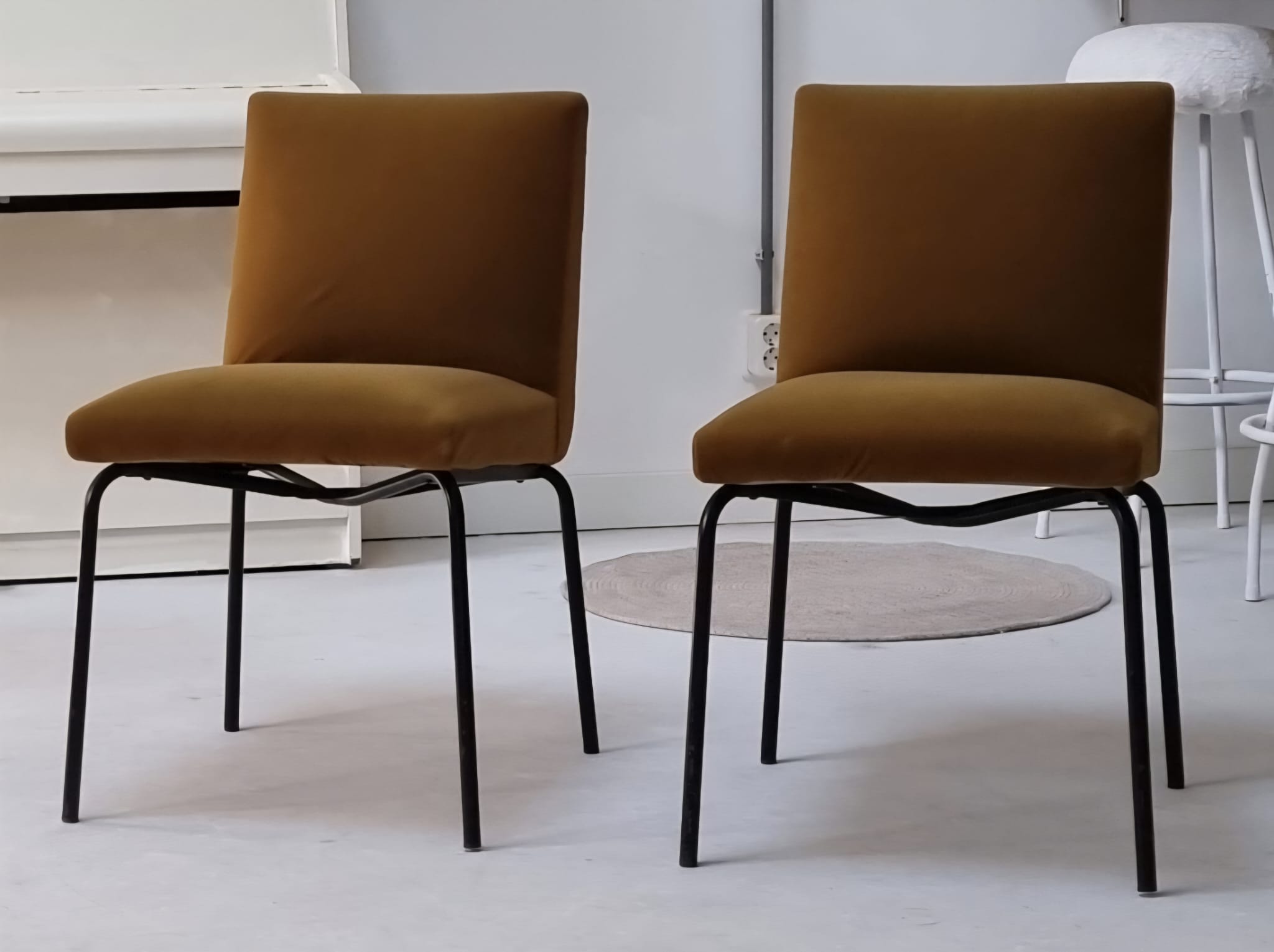 Twee 70's Stoelen image 10