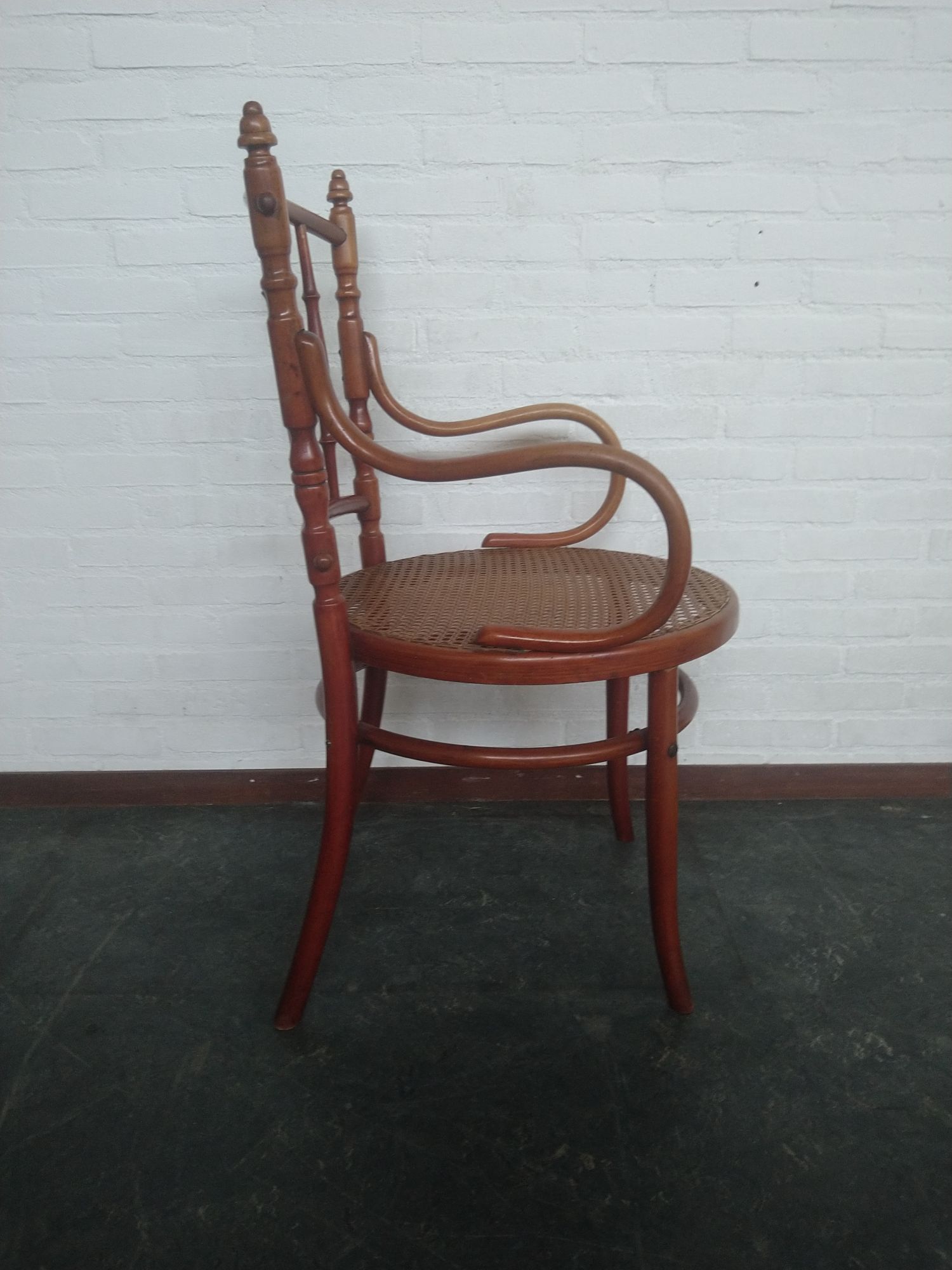 Fishel/Thonet Grote Armstoel 1920 image 6