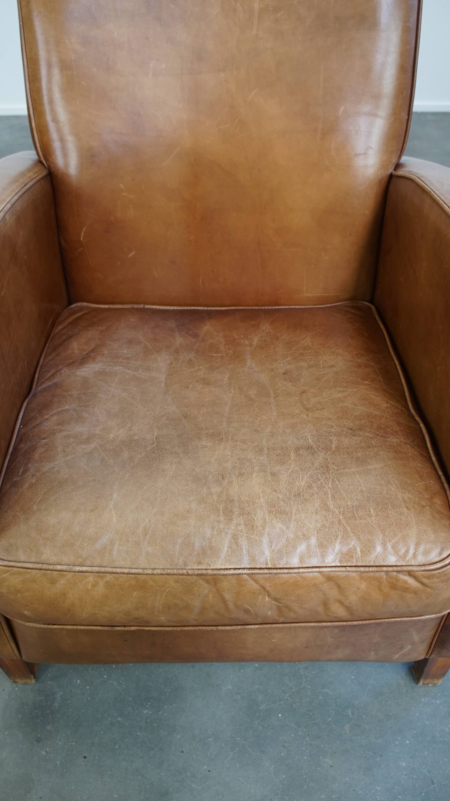 Prachtige Strak Gevormde Rundleren Design Fauteuil/ Armchair In Een Lichte Cognac Kleur image 3