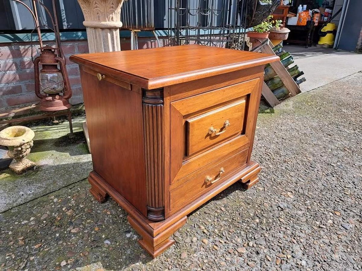 Klassiek Engels Bureau Ladekast, Nachtkastje Bijzettafel Met image 4