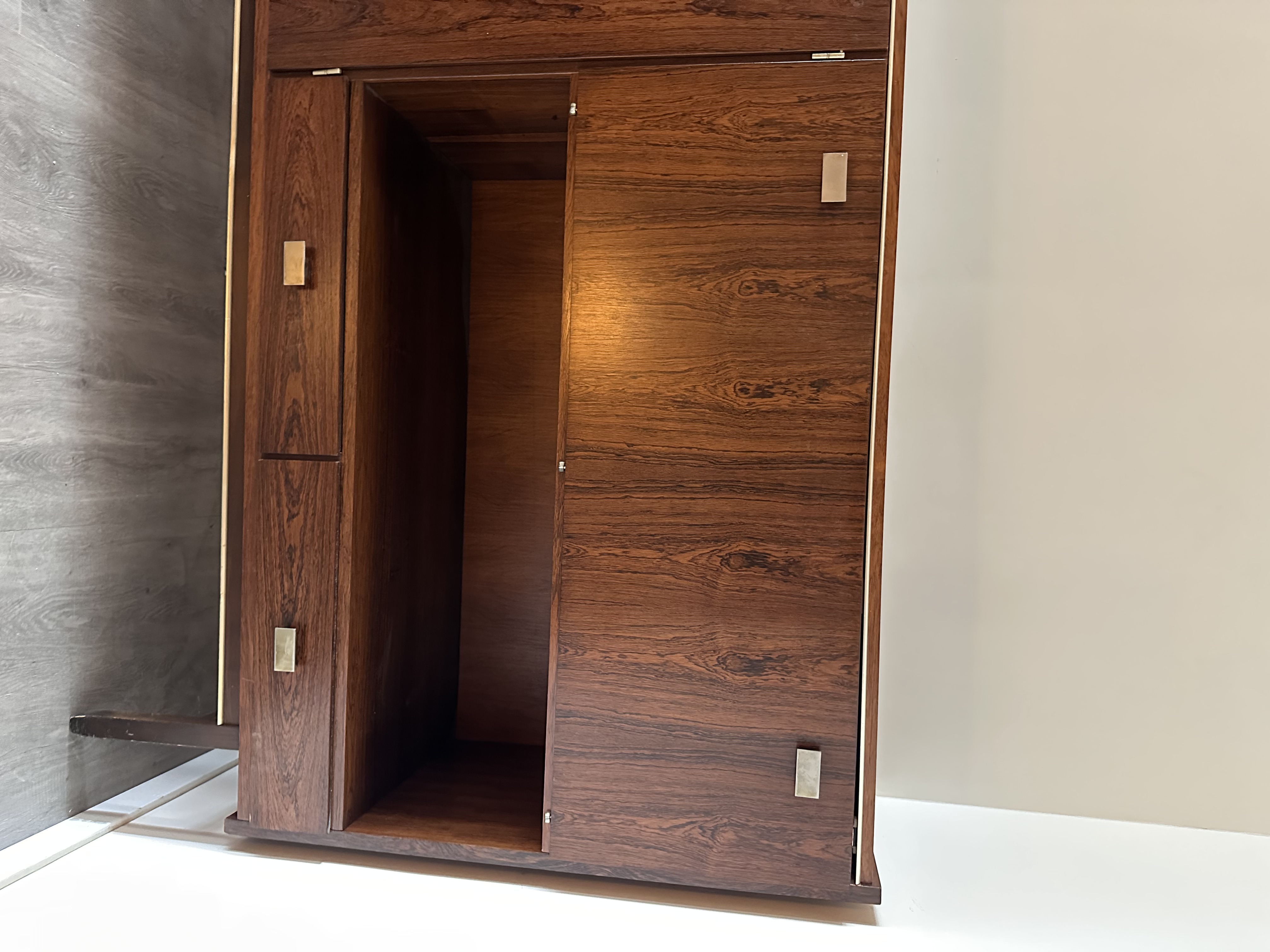 Mid Century Kast Low Board image 11