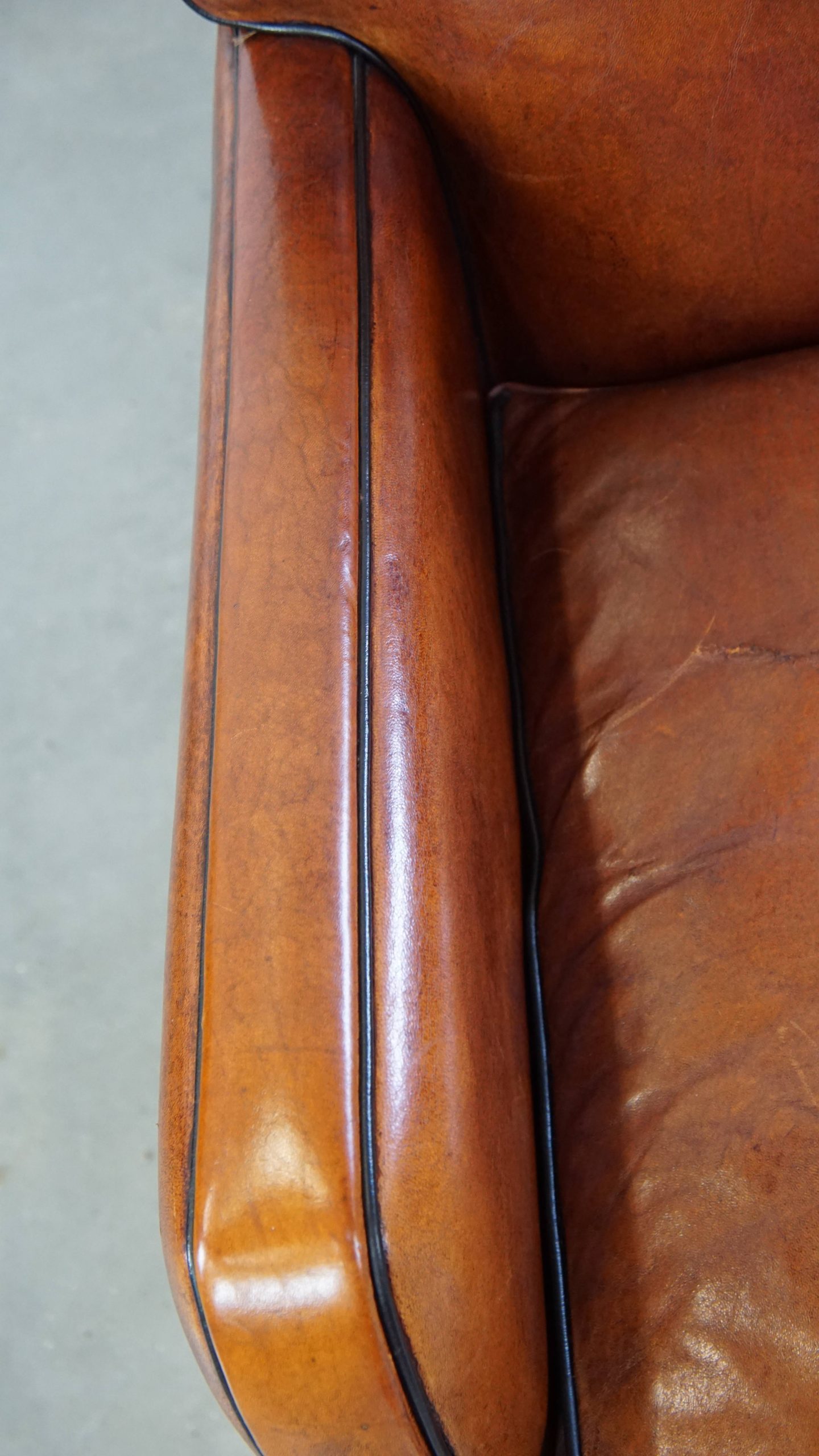 Comfortabele Armchair Gemaakt Van Schapenleer Met Een Mooie Afwerking En Prachtige Kleuren image 8