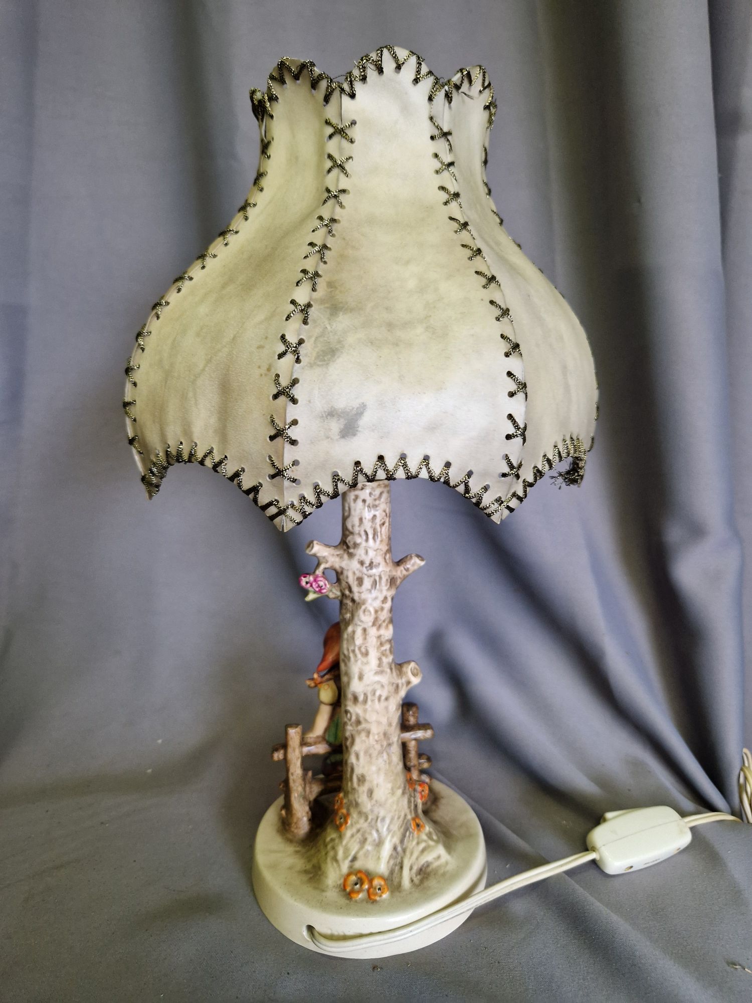 Hummel Goebel Lampje Just Resting image 5