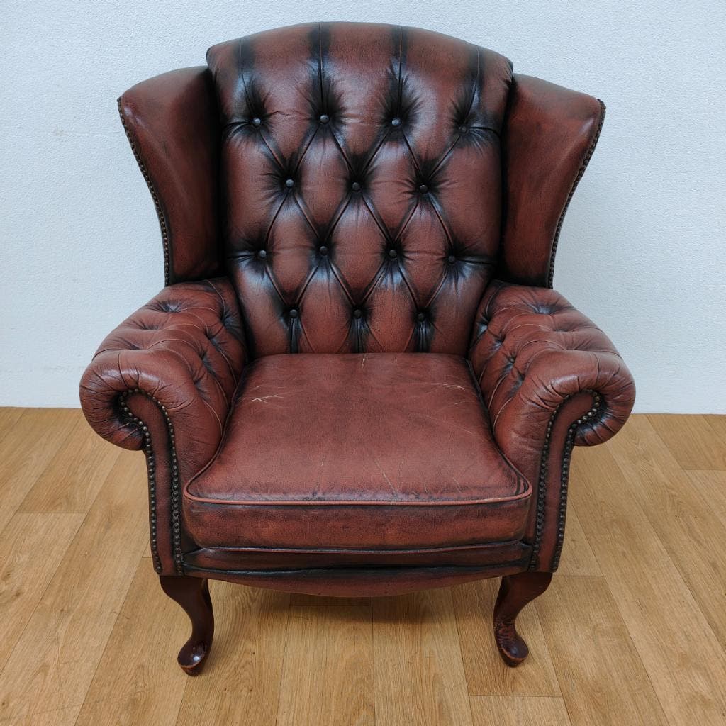 Vintage Chesterfield Stijl Fauteuil, Oorfauteuil 209 image 8