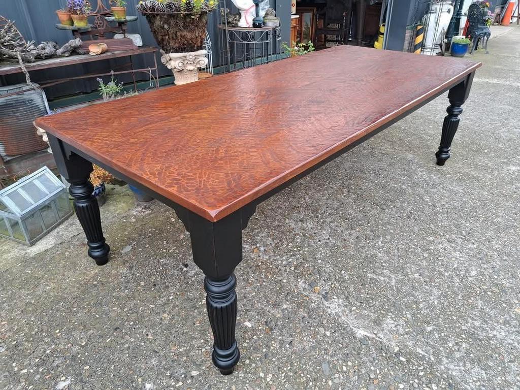 Grote Landelijke Eettafel Met Fraai Geslagen Blad image 3