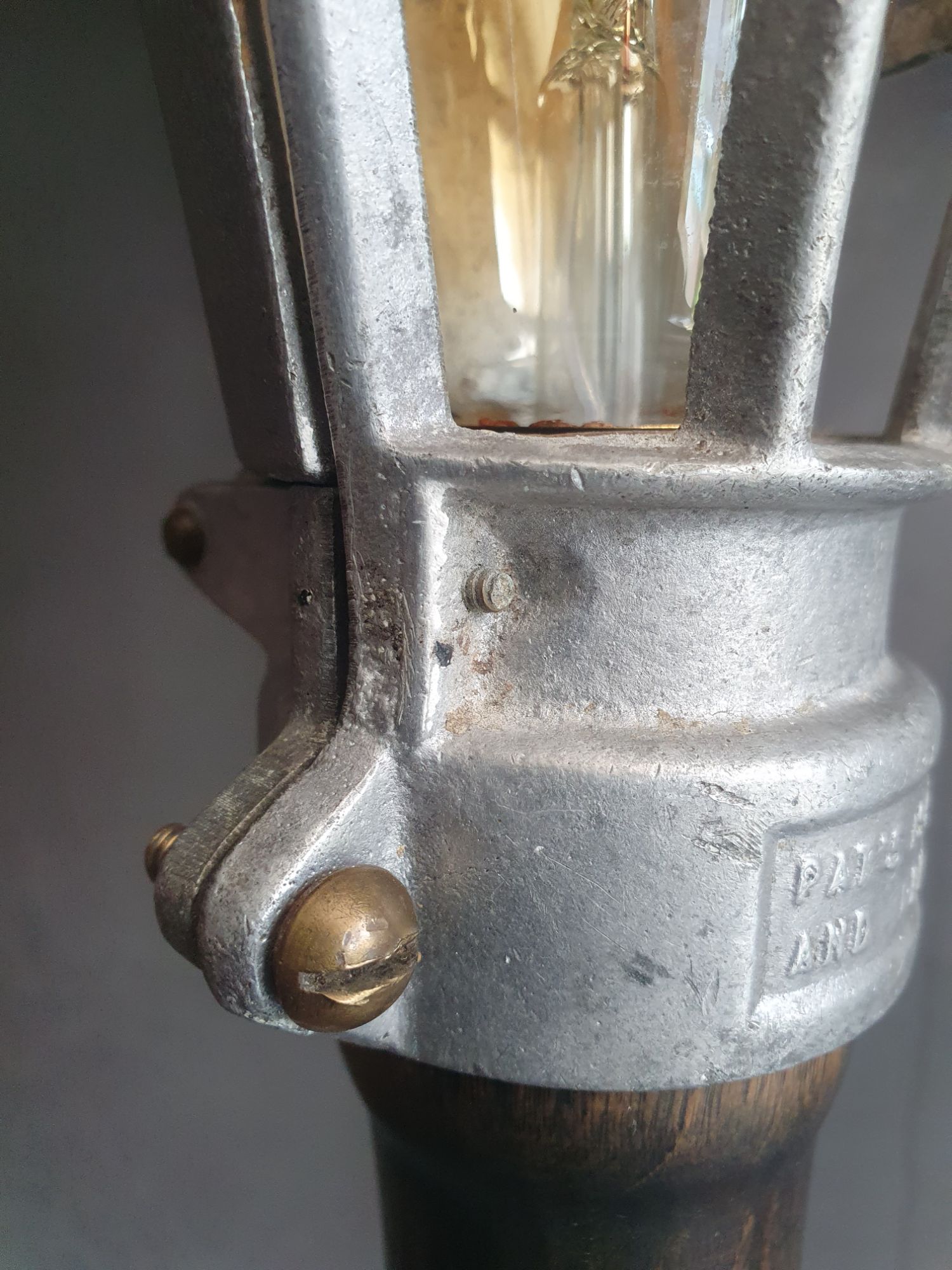 Crouse Hinds Werklamp ' Troublelight' Uit De Jaren 30. image 6
