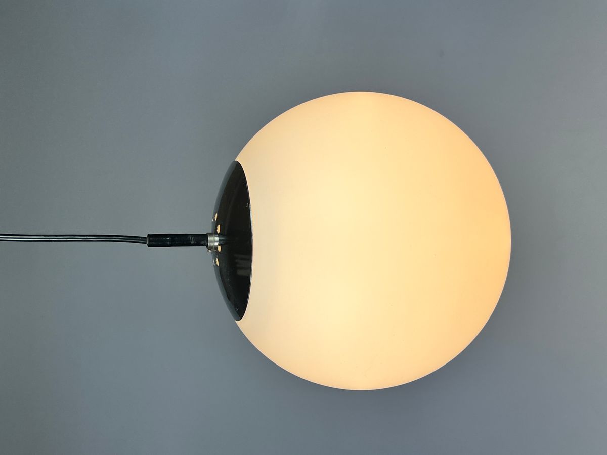 Vintage Raak Hanglamp / Bollamp, B1153 "ochtendnevel" image 3