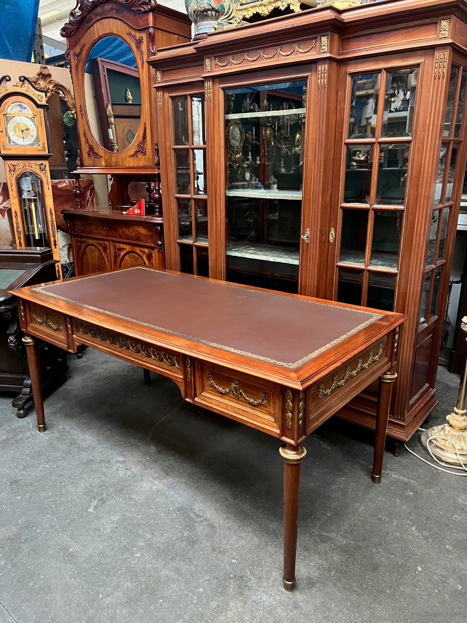 Bureau In Lodewijk Xvi-stijl. image 7
