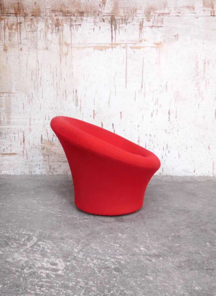 Artifort Model F560 - Mushroom Chair image 11