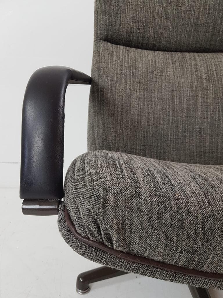 Artifort Draaifauteuil Grijs Bruin F154 Vintage Bureaustoel image 10