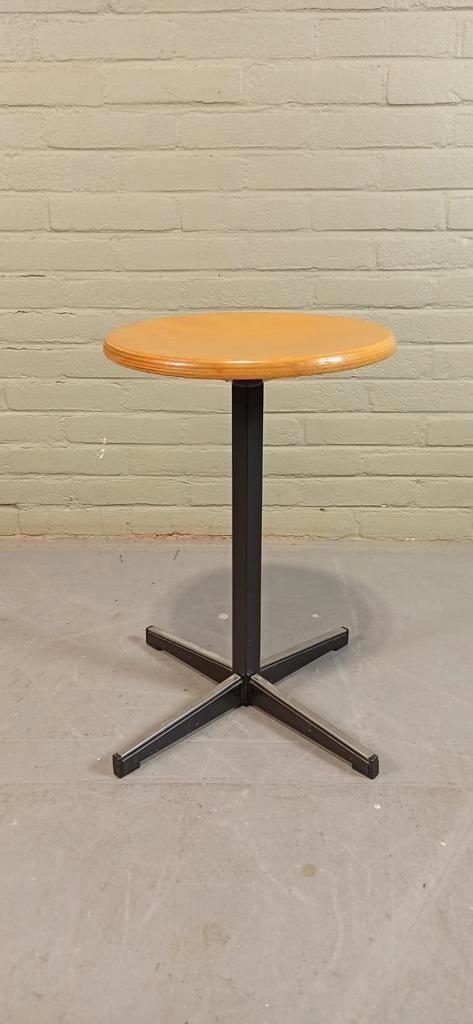 Vintage Industriële Kruk, Rond image 4