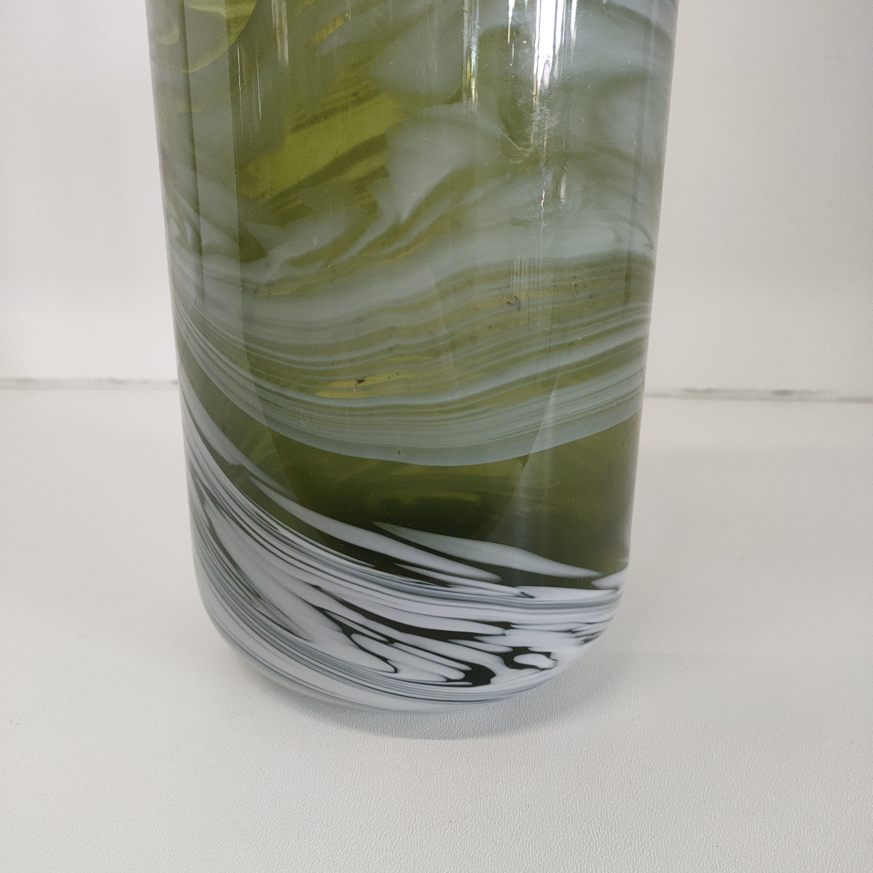 Swirlvaas Groen Wit Iina Vuorivirta Finland image 6