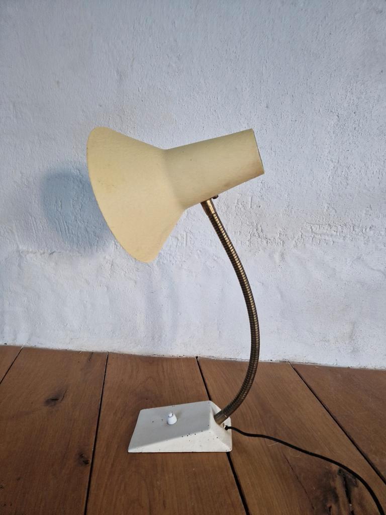 Sis Light Duits Vintage Bureau Lamp Jaren 50 Geel. image 14