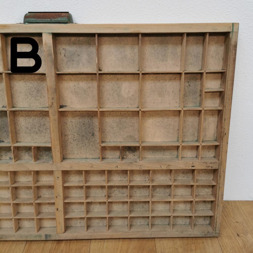 Brocante, Bruine Antieke Houten Letterbak, Wanddecoratie B image 9