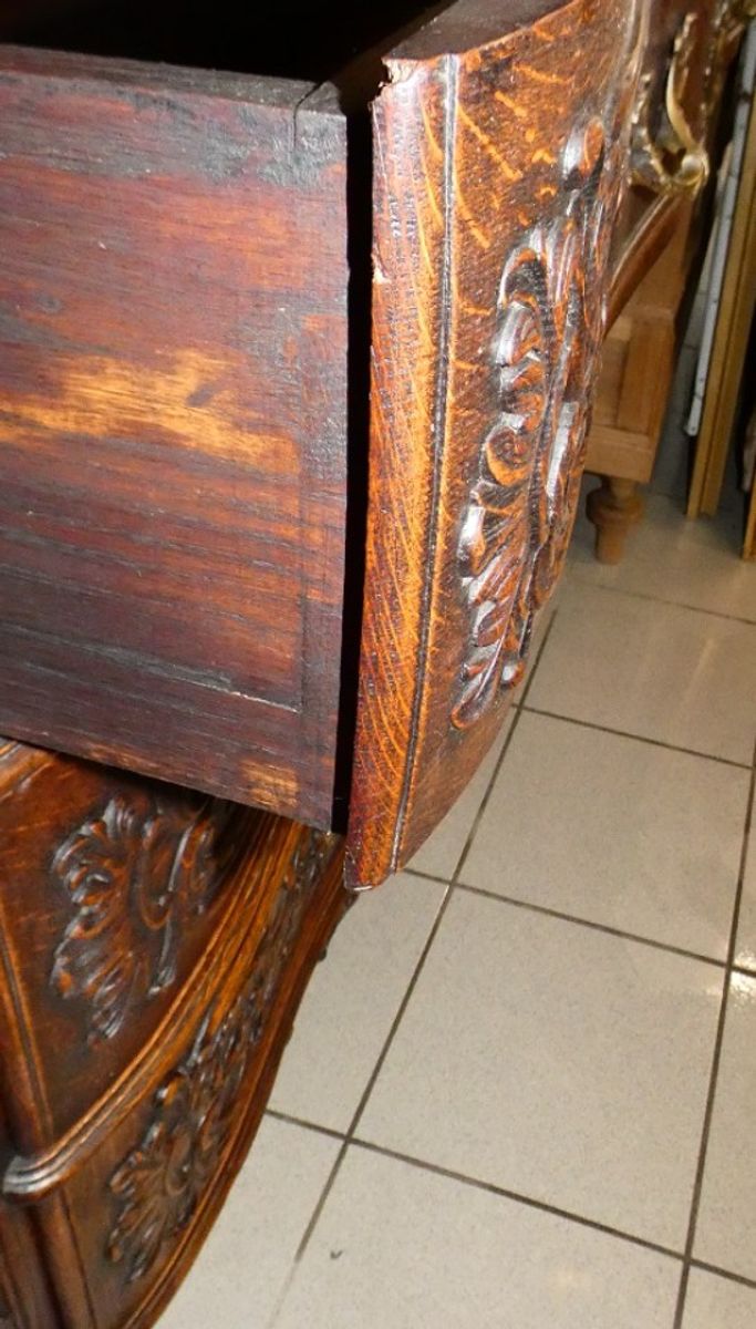 Louis Xv Commode In Massief Eikenhout image 5