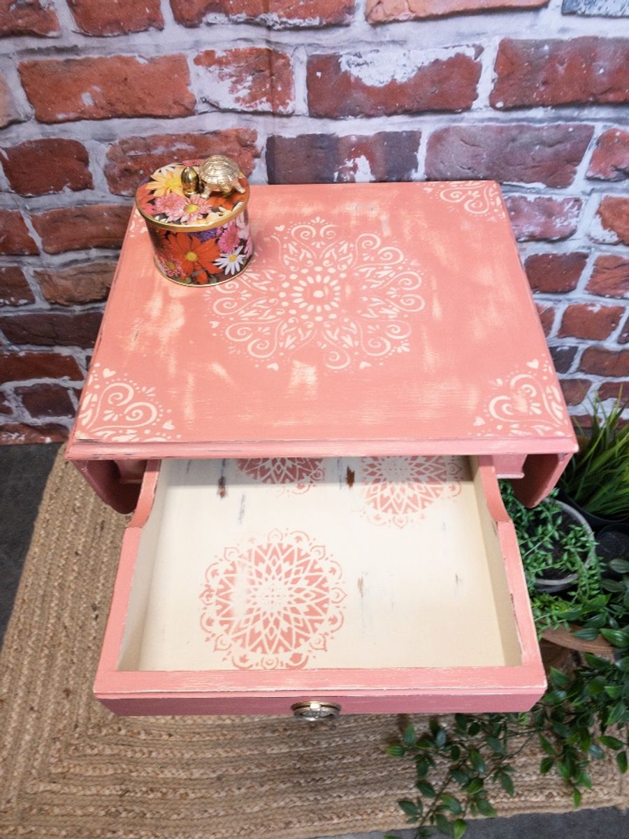 Hangoor Bijzettafel image 7