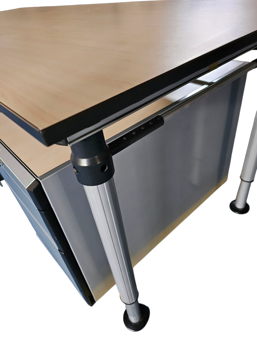 Gispen Next Desk / 1980s / Height Adjustable image 14