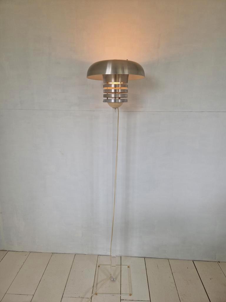 Vintage Design Vloerlamp Met Perspex Voet Scandinavisch image 4