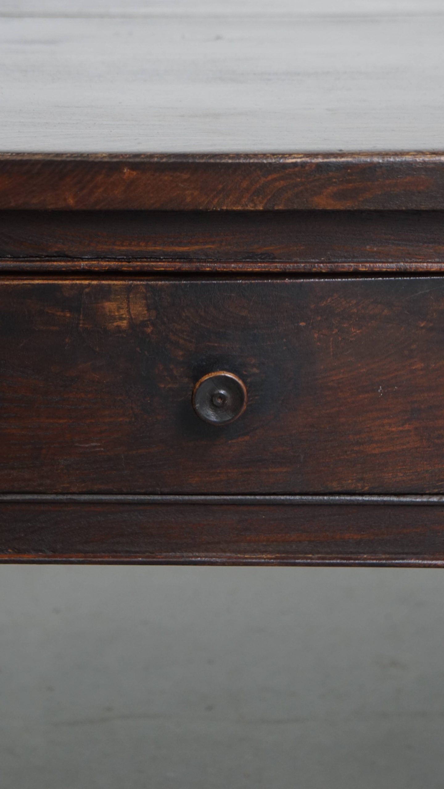 Schitterende Antieke Zuid Europese Kastanjehouten Salontafel Met 2 Lades image 11