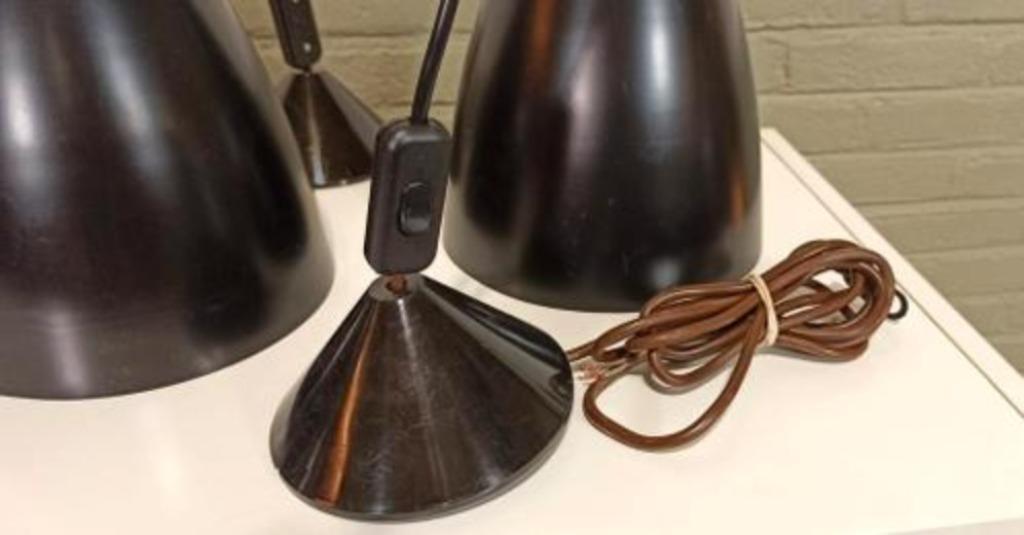 Set Van 3 Vintage Metalen Hanglampen image 8
