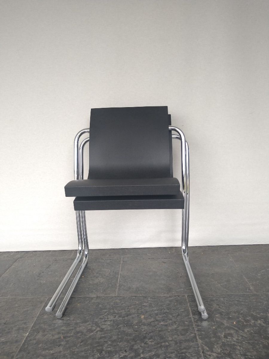 2 “magic Chairs” , Ontworpen Door Ross Lovegrove Voor Fasem image 5
