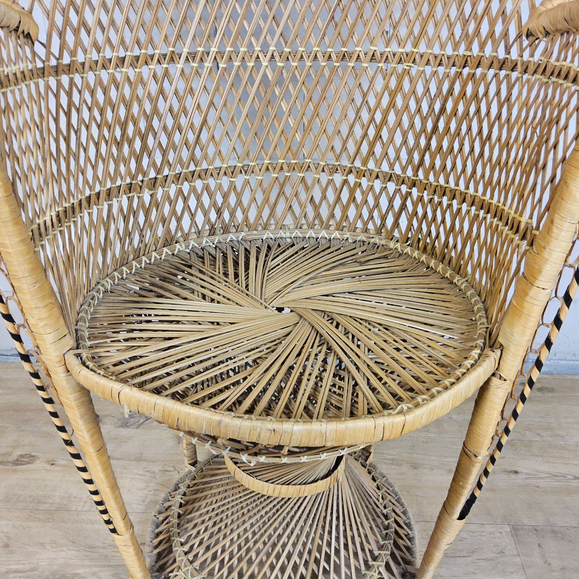 Vintage Rotan Peacock Chair Emmanuelle / Pauwen Stoel (h150cm) image 8