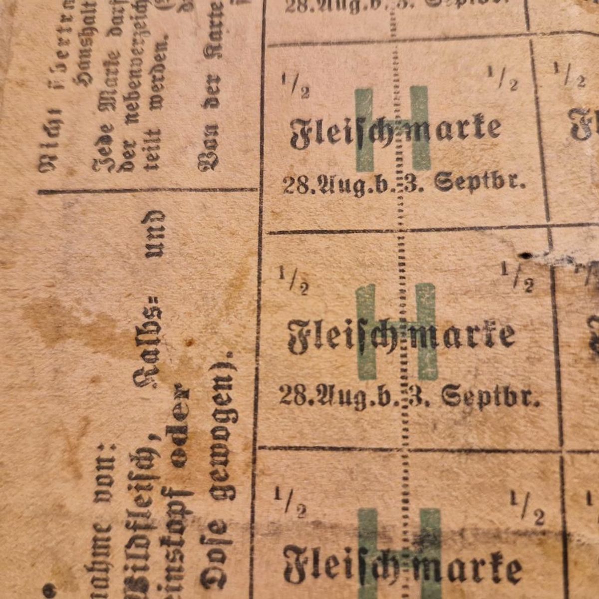 Antieke Lijst 1868 Met Een Familie Foto image 16