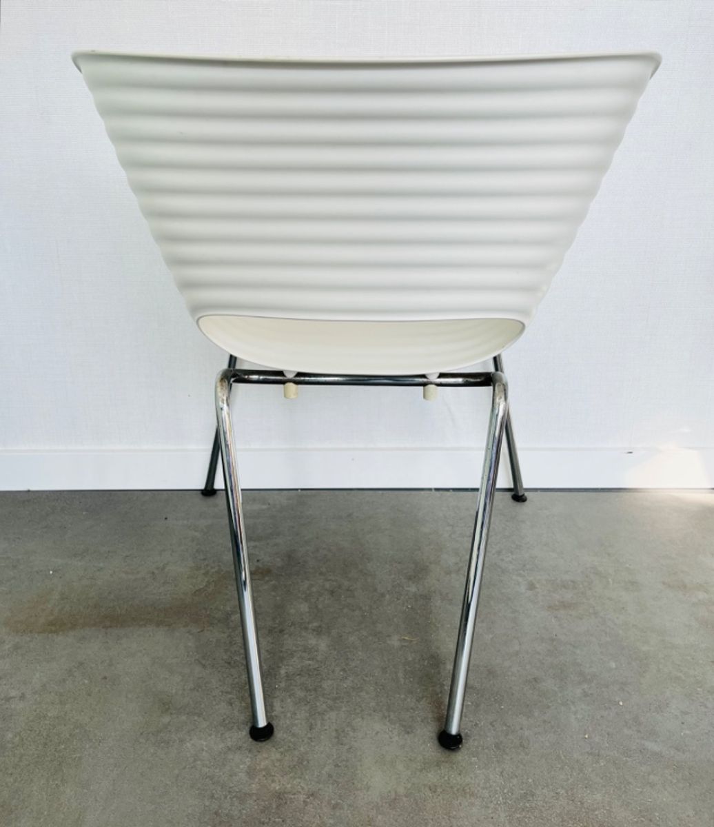 4 Vitra Tom Vac Stoelen image 6