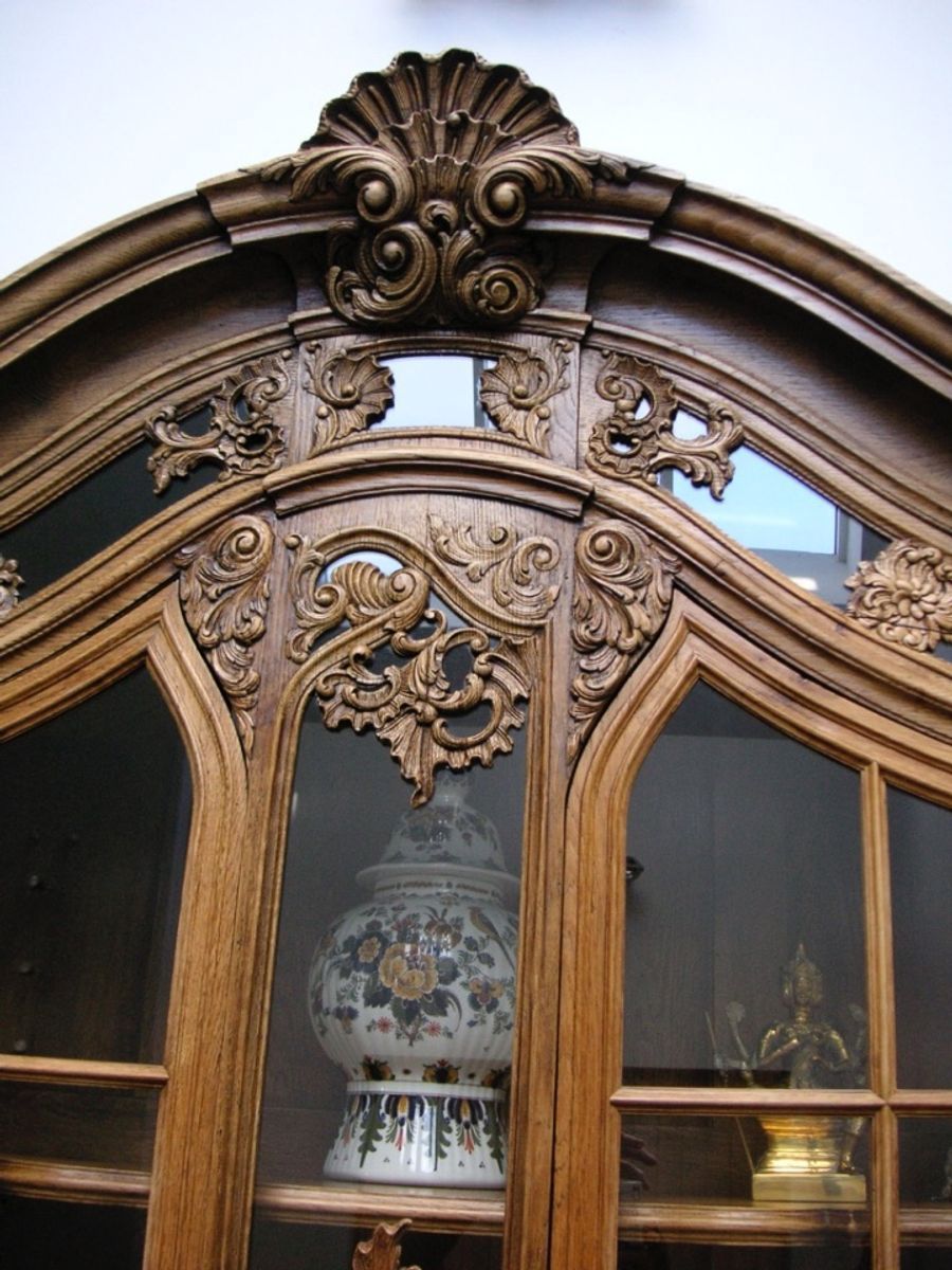 Massief Eiken Vitrinekast In Luikse Stijl; Handgemaakt In België. image 6