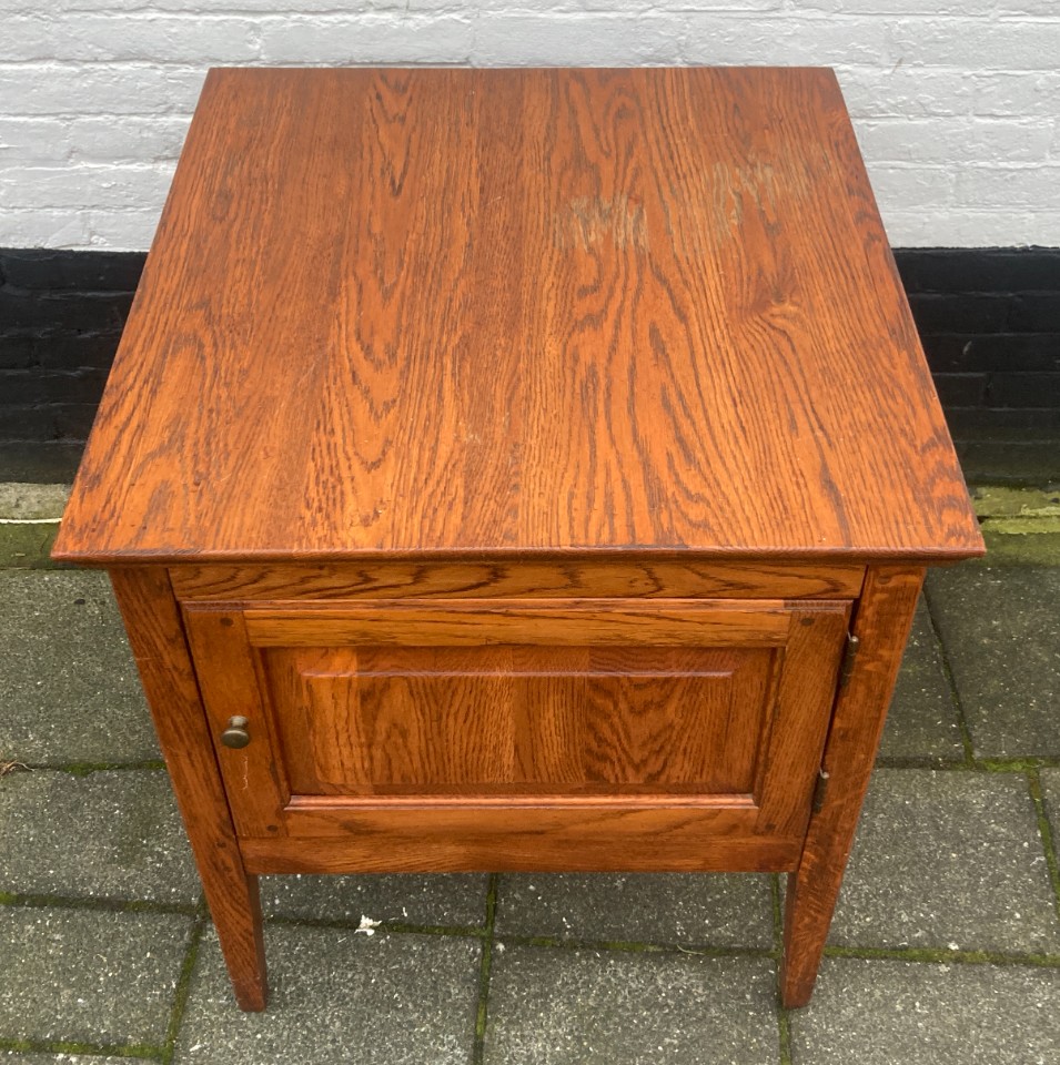 Eiken Bijzettafel - 1 Deurs Kastje 69 Cm Hoog, 62 Cm Breed image 8