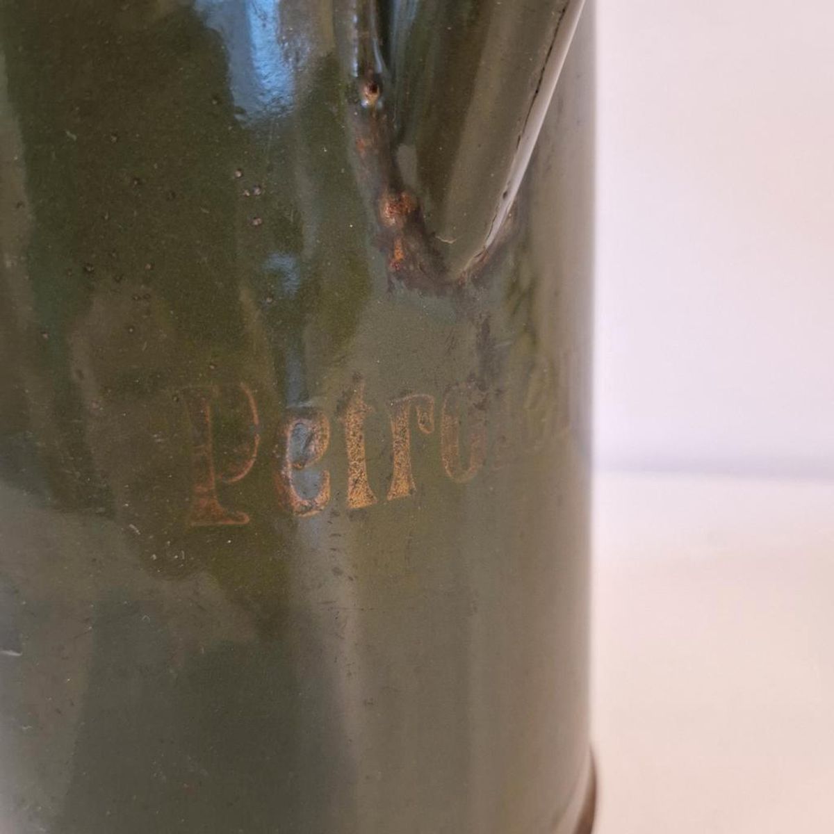 Antieke Groene Petroleum Kan Emaille image 3