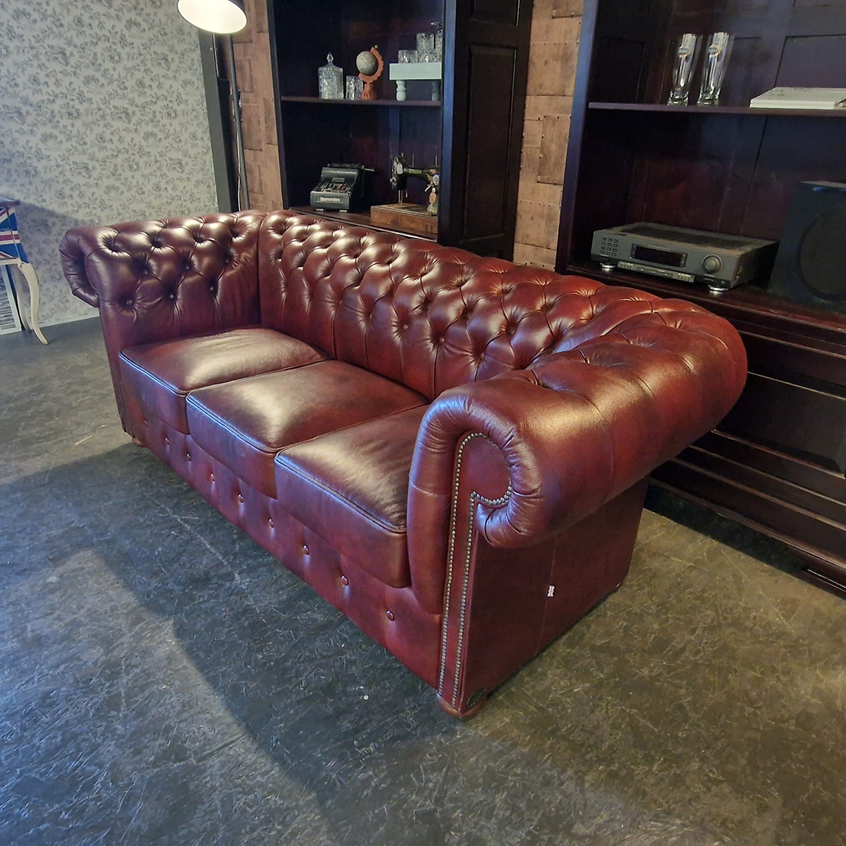 Chesterfield Basic 3-zits - Cloudy Red image 3
