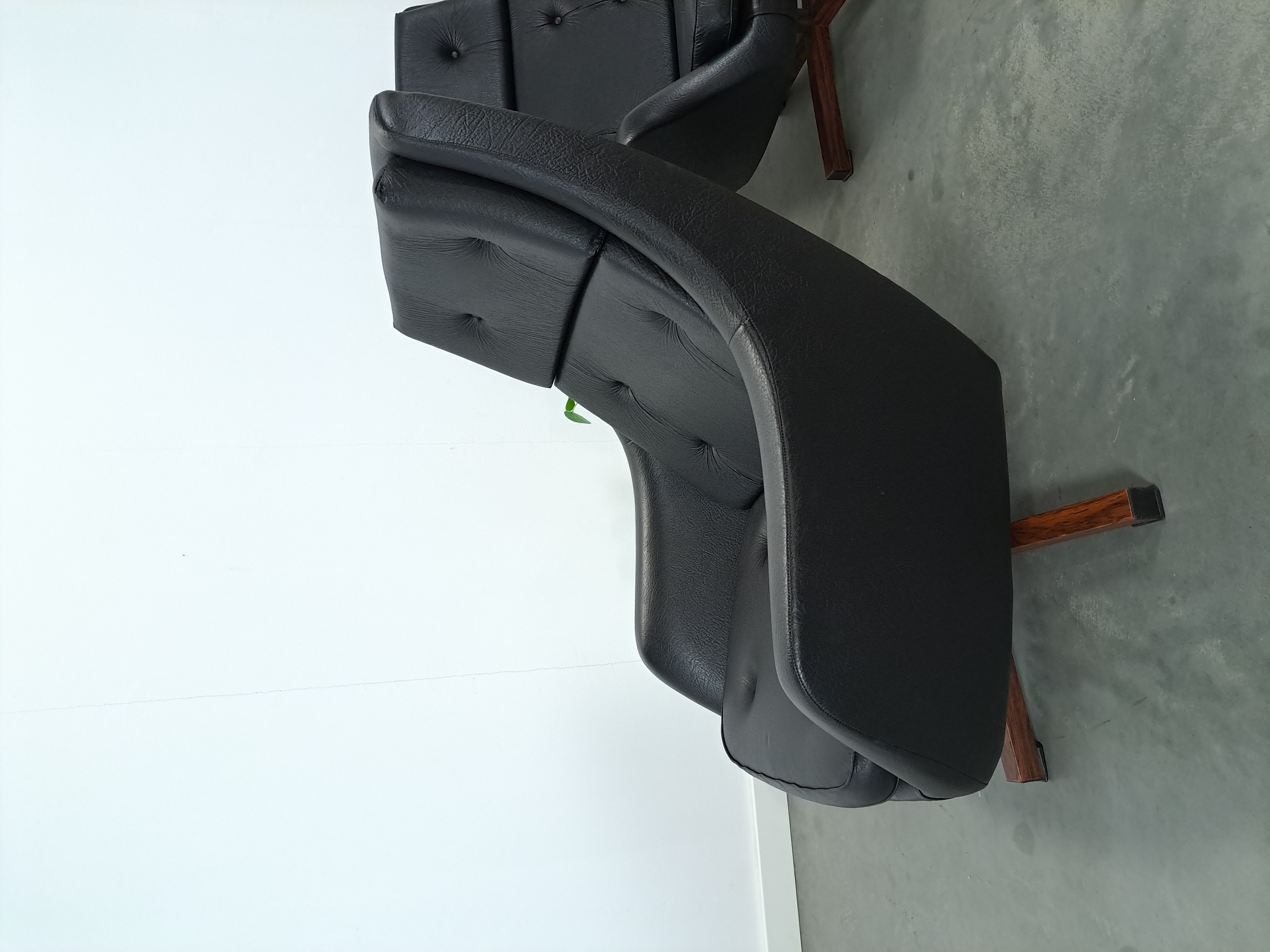 Zwarte Skai Kunstleder Draaifauteuil Uit Zweden image 12