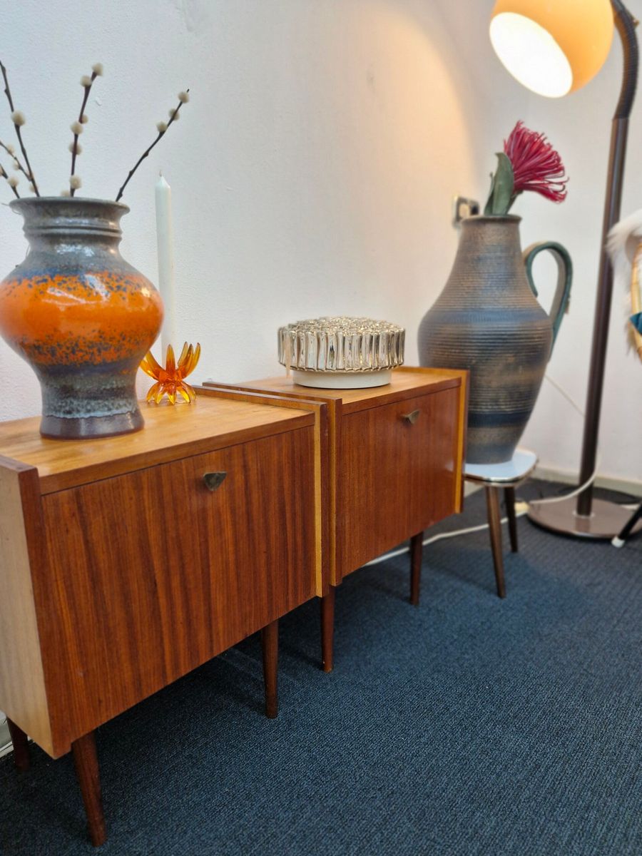 Set Van Twee Vintage Nachtkastjes 70s image 9