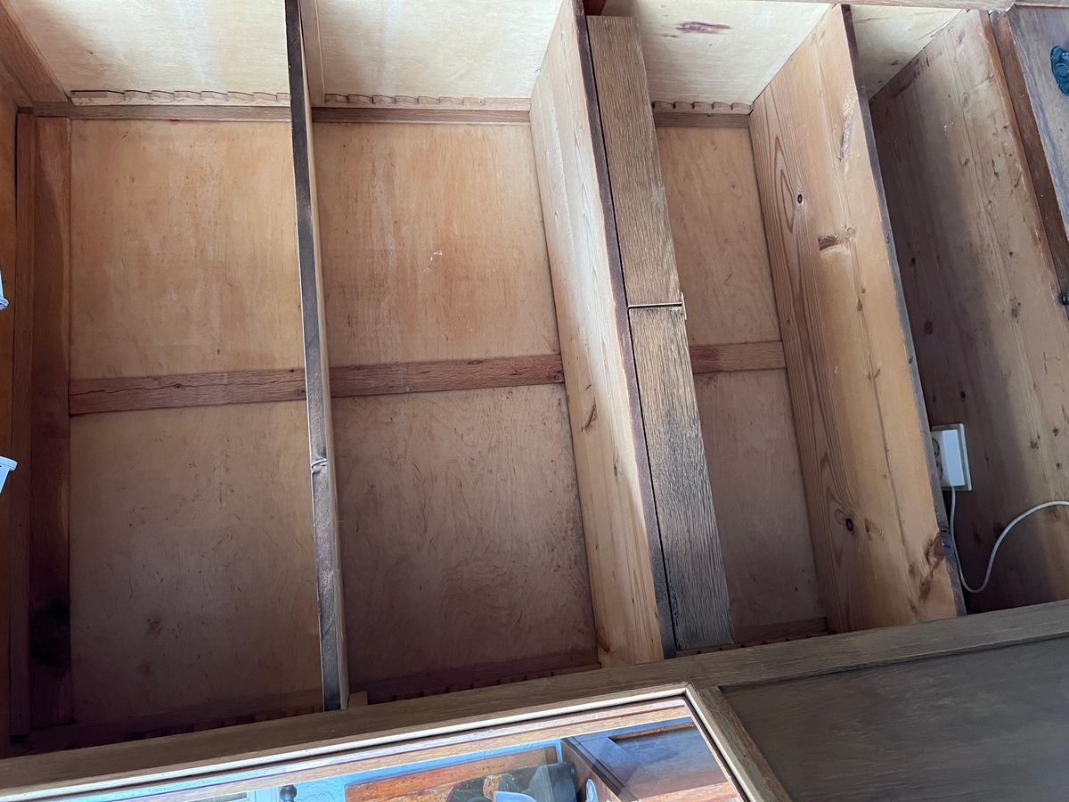 Eiken Linnenkast Met 3 Planken En Onderlade, 105 Cm Breed En 200 Hoog image 8